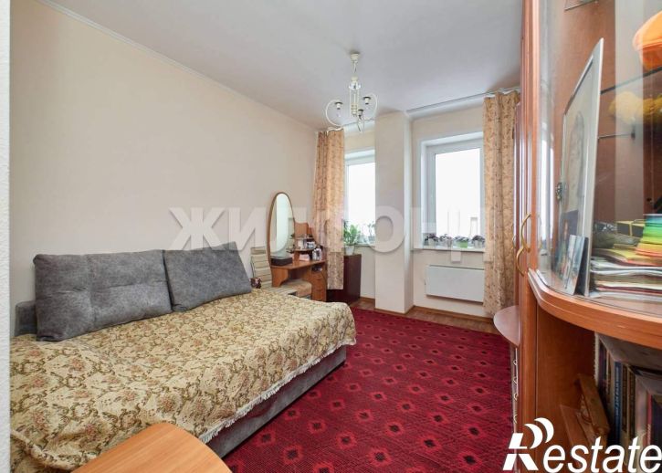 3-комн квартира Краузе улица, д.17