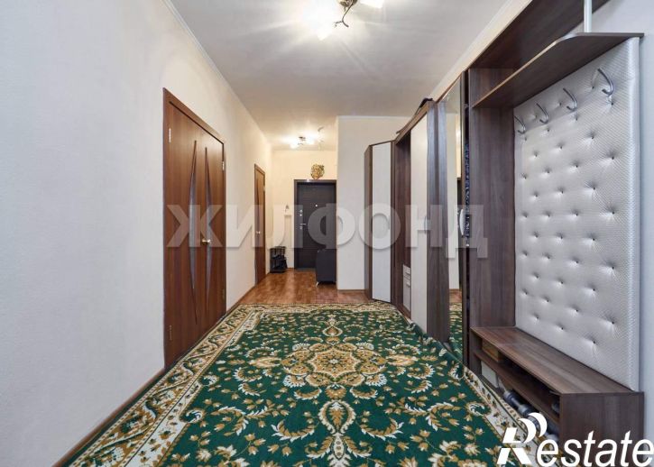 3-комн квартира Краузе улица, д.17