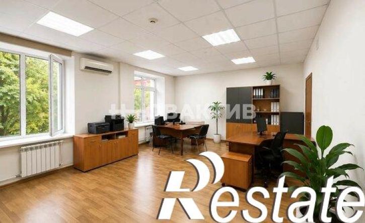 3-комн квартира Красный проспект, 24,  д. 24