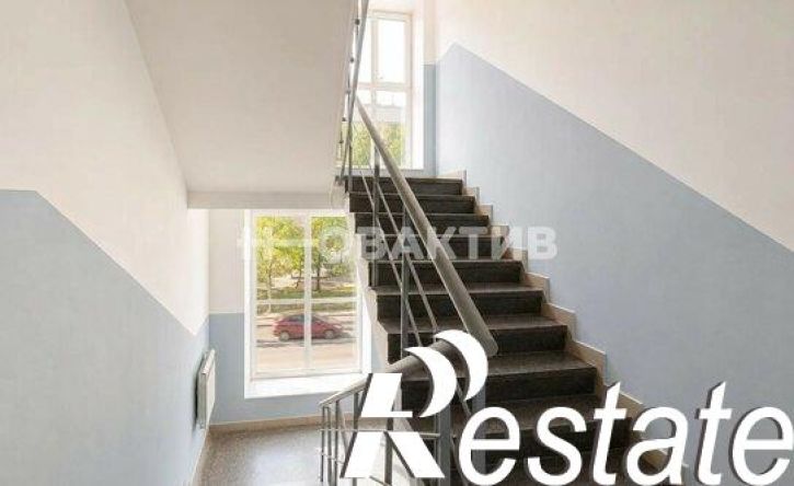 3-комн квартира Красный проспект, 24,  д. 24