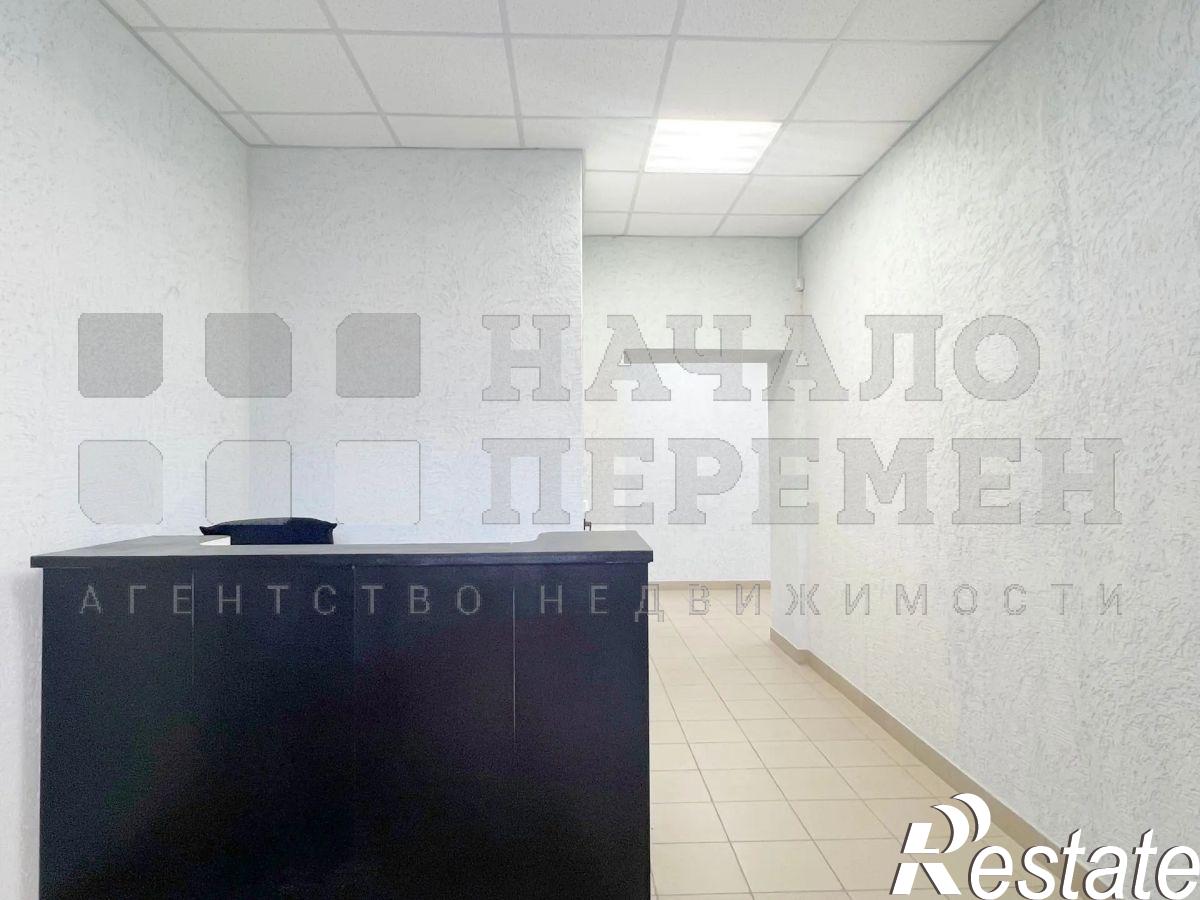 Сдать офис, помещение под офис за 78 400 рублей на Молодежи б-р, 40