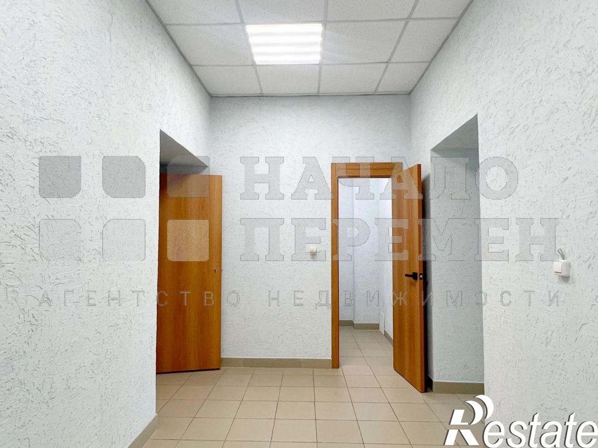 Сдать офис, помещение под офис за 78 400 рублей на Молодежи б-р, 40