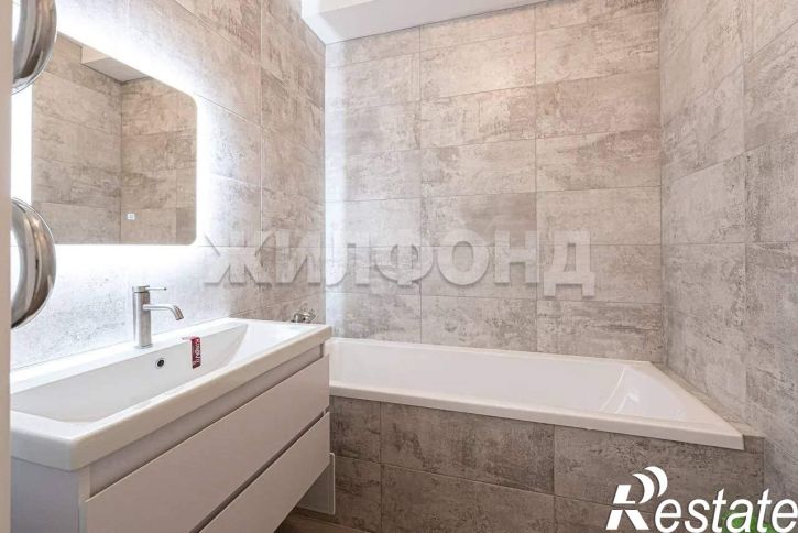 2-комн квартира Междуреченская улица, д.3