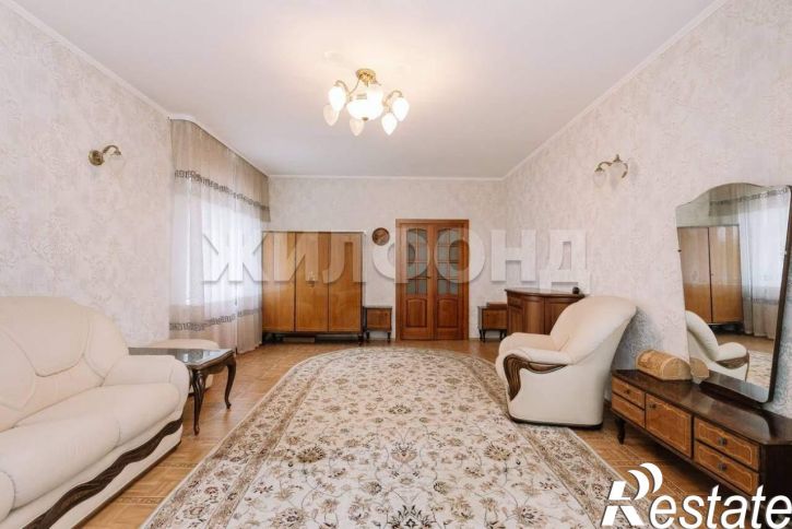 3-комн квартира Обогатительная улица, д.4