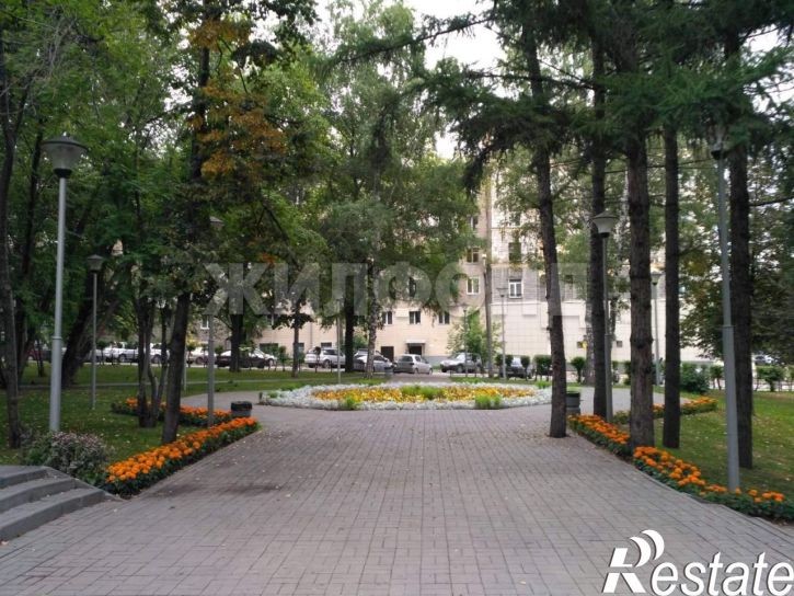 3-комн квартира Дзержинского проспект, д.81