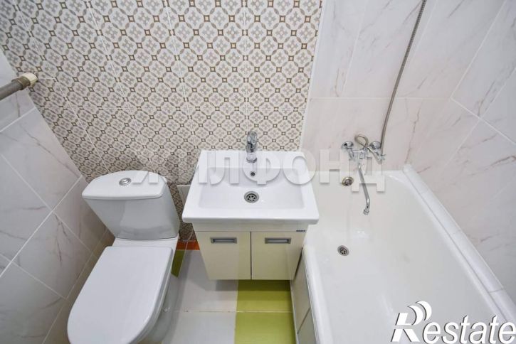 2-комн квартира Есенина улица, д.45